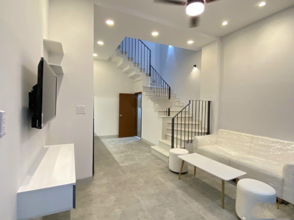 Bán gấp căn nhà 2 tầng tại Đường 385, Phường Hiệp Phú, Quận 9, Hồ Chí Minh
